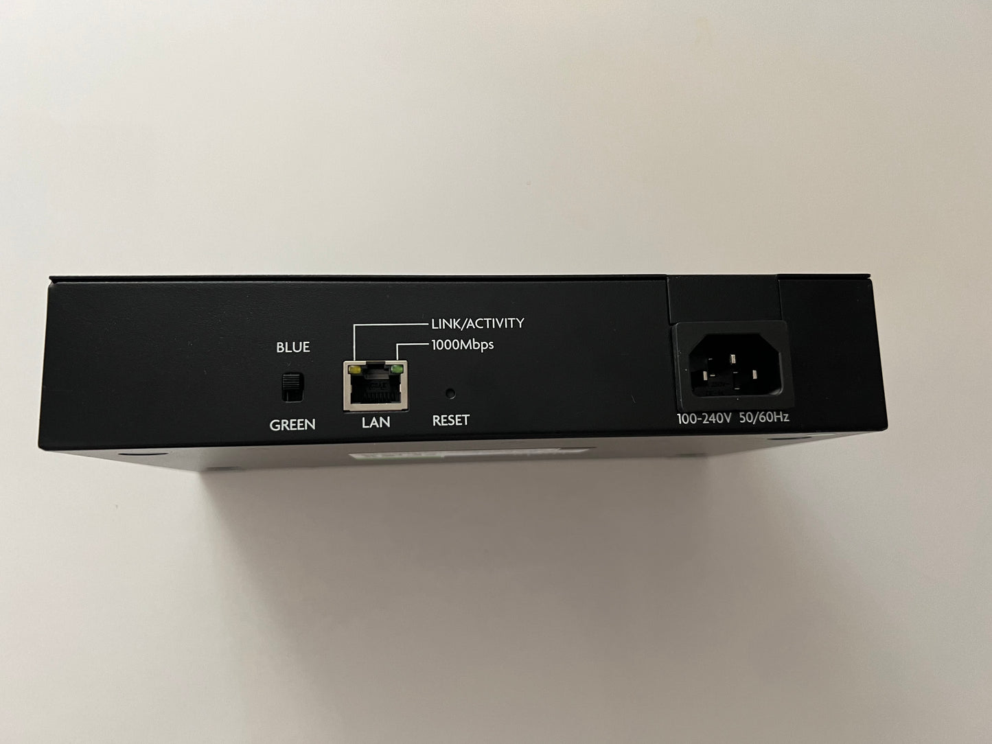 Luxul XWC-1000